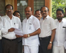 Mangaluru: MLA Moideen Bawa to explore laying service road from Suratkal to Pumpwell